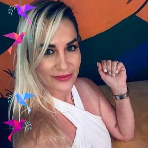 Meet your Posher, Ivette